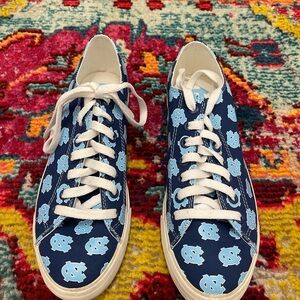 NWOT UNC canvas tie shoes sneaker  Carolina Pride !​